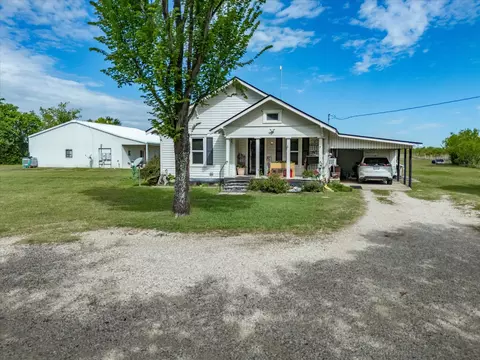 2414 Ennis Ave #A, Ennis, TX 75119