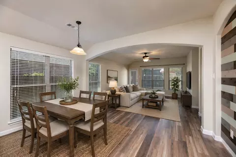 10525 Turning Leaf Trl, Fort Worth, TX 76131