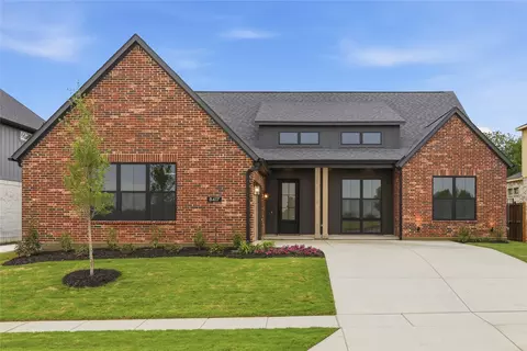 8417 Witt St, North Richland Hills, TX 76182