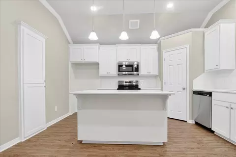 Kitchen - 2509 Yoder Ln, Robinson, TX 76706 photo 2 of 7