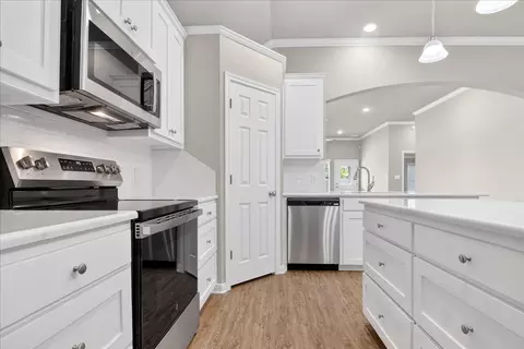 Kitchen - 2509 Yoder Ln, Robinson, TX 76706 photo 1 of 7