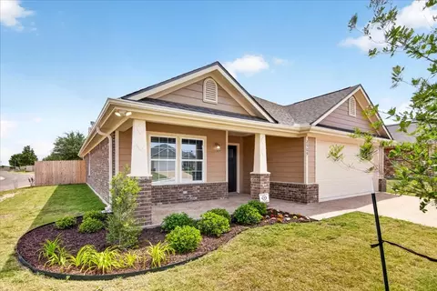 2509 Yoder Ln, Robinson, TX 76706