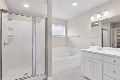 Bath - 2509 Yoder Ln, Robinson, TX 76706 photo 1 of 3