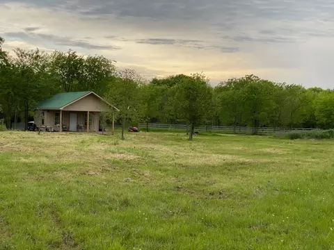 37444 State Highway 64, Wills Point, TX 75169