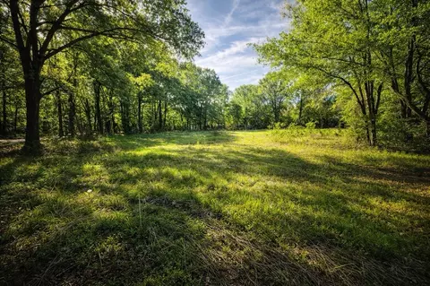 5115 Loyd Patrick Rd, Shreveport, LA 71107
