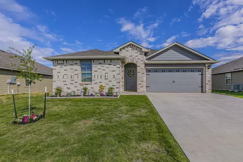 7017 Canadian Dr, China Spring, TX 76633