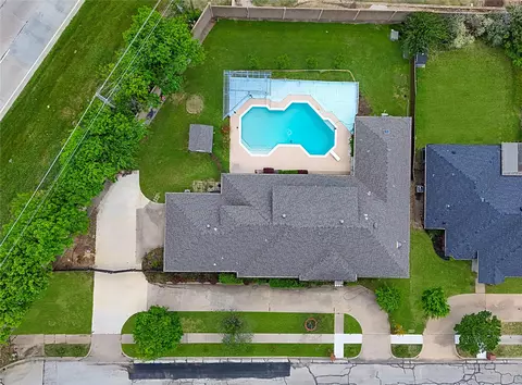 3808 Innisbrook Dr S, Irving, TX 75038