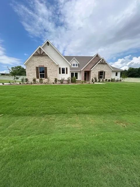 1002 Perrin Ln, Van Alstyne, TX 75495