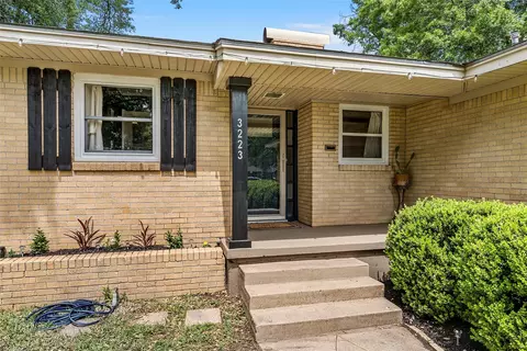 Exterior - 3223 Live Oak Ave, Waco, TX 76708 photo 6 of 10