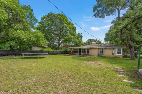 Exterior - 3223 Live Oak Ave, Waco, TX 76708 photo 9 of 10