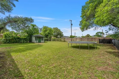Exterior - 3223 Live Oak Ave, Waco, TX 76708 photo 7 of 10
