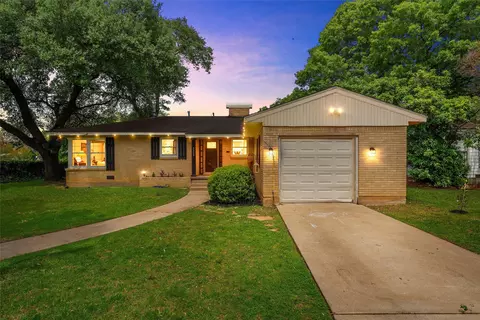 3223 Live Oak Ave, Waco, TX 76708