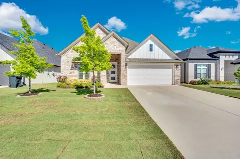 1313 Ridgeview Dr, Weatherford, TX 76086