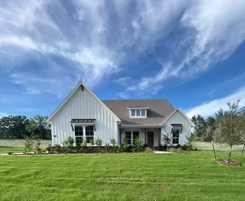 1004 Perrin Ln, Van Alstyne, TX 75495