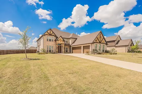 371 Cheyenne Mountain Dr, Ovilla, TX 75154