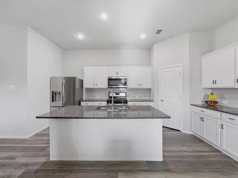 6000 Sutton Fields Trl, Aubrey, TX 76227 photo 8