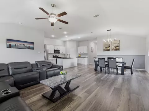 6000 Sutton Fields Trl, Aubrey, TX 76227 photo 14