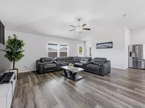 6000 Sutton Fields Trl, Aubrey, TX 76227 photo 12