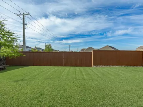 6000 Sutton Fields Trl, Aubrey, TX 76227 photo 26