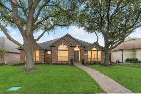 3928 Belton Dr, Dallas, TX 75287