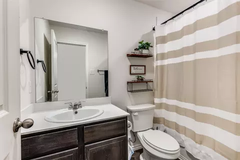 Bath - 305 Ginger Ave, Anna, TX 75409 photo 3 of 3