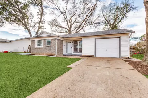 1806 Cunningham St, Irving, TX 75062