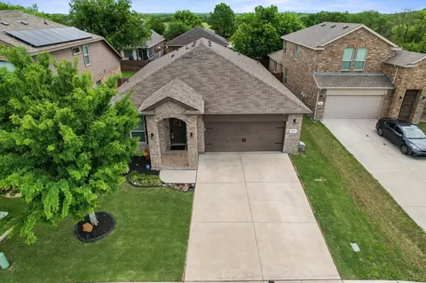 1004 Brownford Dr, Burleson, TX 76028