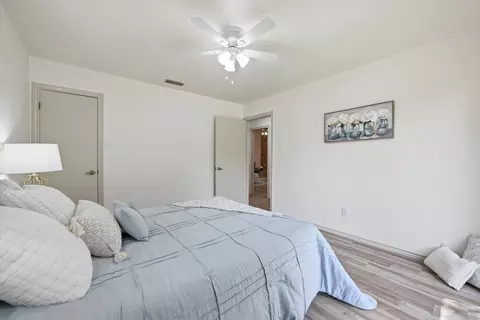 Bedroom - 517 E Beady Rd, Arlington, TX 76006 photo 9 of 9