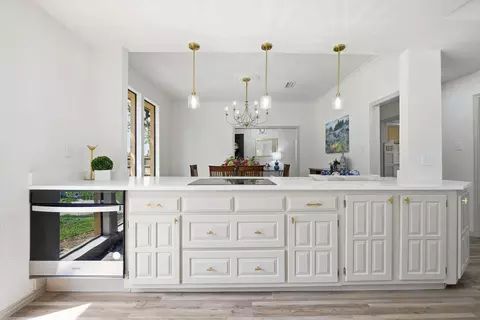 Kitchen - 517 E Beady Rd, Arlington, TX 76006 photo 1 of 4