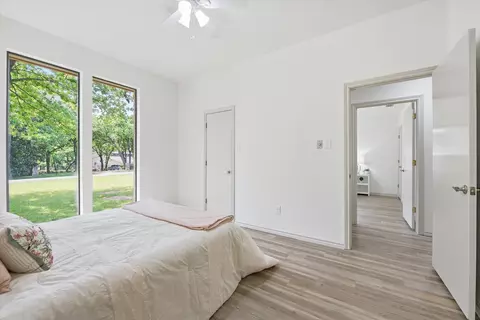 Bedroom - 517 E Beady Rd, Arlington, TX 76006 photo 6 of 9