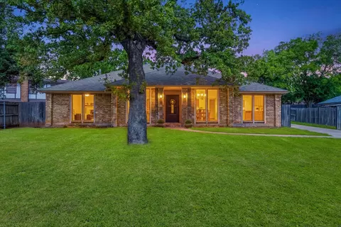 517 E Beady Rd, Arlington, TX 76006