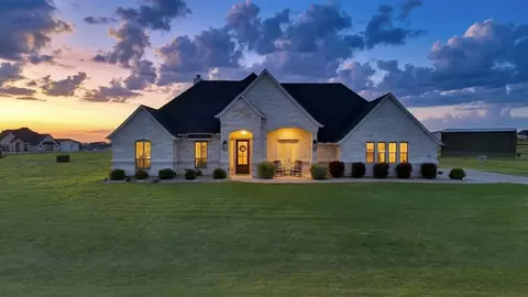 3076 Infinity Dr, Weatherford, TX 76087