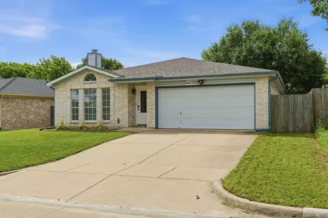 4020 Staghorn Cir N, Fort Worth, TX 76137