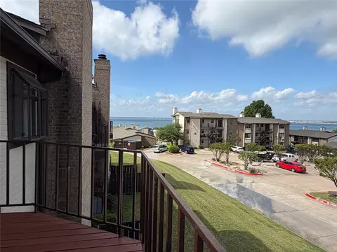 230 Henry M Chandler Dr, Rockwall, TX 75032
