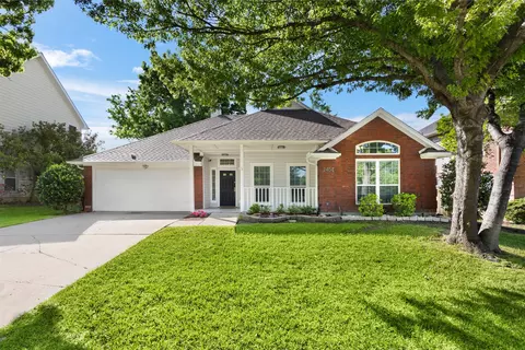 2404 Bowman Ave, Mansfield, TX 76063