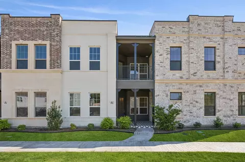 305 Sunset Ln #102, Fort Worth, TX 76114