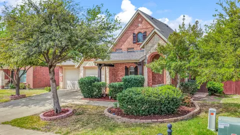 2408 Loreto Dr, Fort Worth, TX 76177