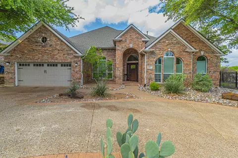 1407 Ballycastle Ln, Corinth, TX 76210