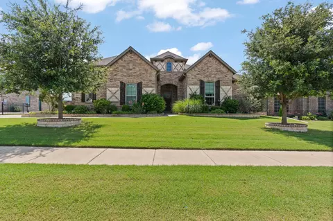 1944 Silver Falls Dr, Burleson, TX 76028