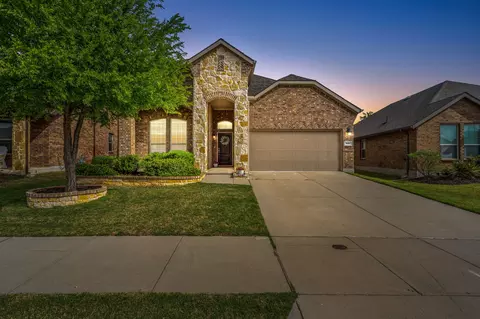 916 Berry St, Celina, TX 75009