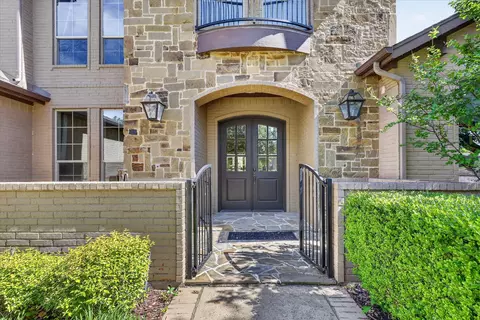 5800 Lamb Creek Dr, Fort Worth, TX 76179