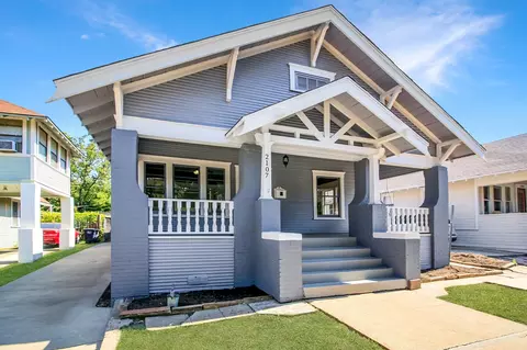 2107 College Ave, Fort Worth, TX 76110