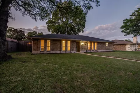2825 Teakwood Ln, Plano, TX 75075