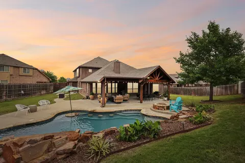 8100 Bonanza St, Aubrey, TX 76227