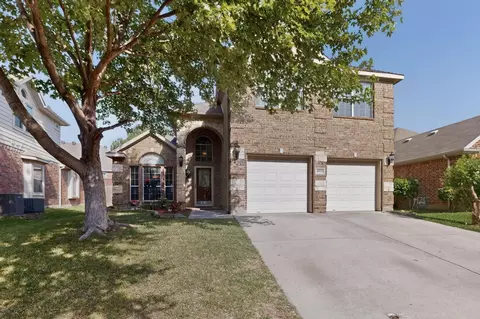 4933 Bacon Dr, Fort Worth, TX 76244