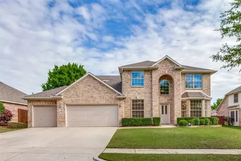 908 Sequoia Way, Saginaw, TX 76131