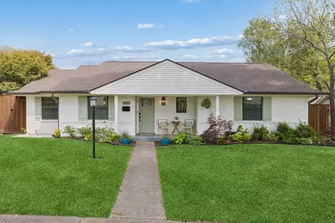9734 Queenswood Ln, Dallas, TX 75238