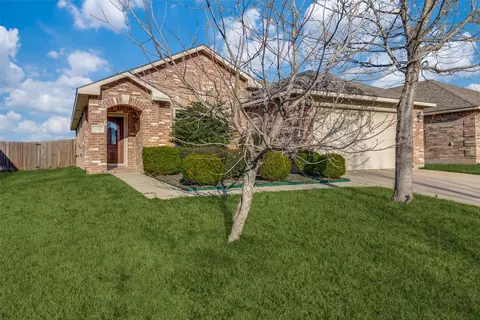 16333 Severn Ln, Justin, TX 76247