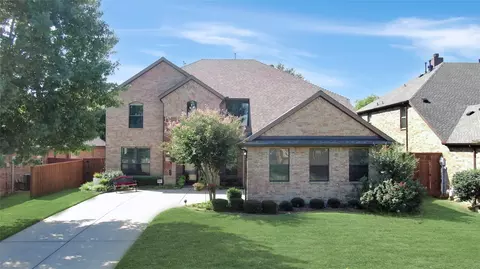 909 Gladewater Dr, Frisco, TX 75033