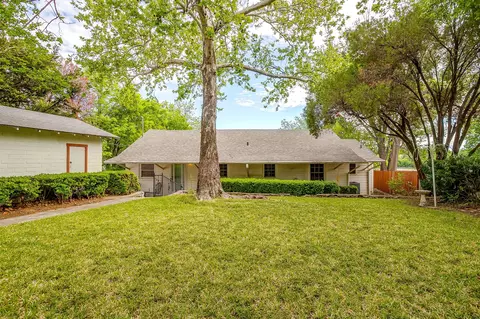 8316 Heron Dr, Fort Worth, TX 76108